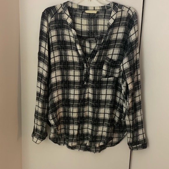 Lush Black and White Plaid Button Up Blouse - Picture 3 of 10